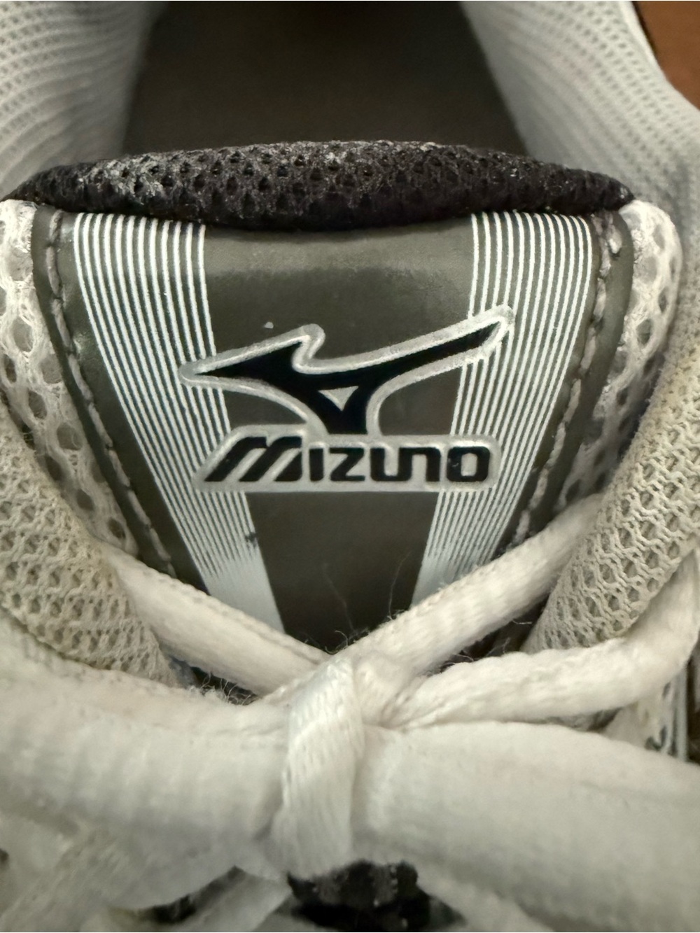 Mizuno Wave Rally Volleyball Shoes Women's 9 White Black Gum Sole Sport Sneakers - Picture 10 of 11